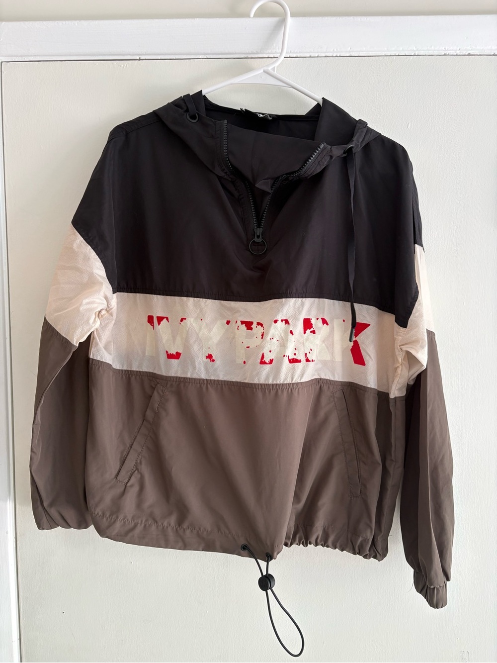Ivy Park Colorblock Distressed Hooded Windbreaker - XS